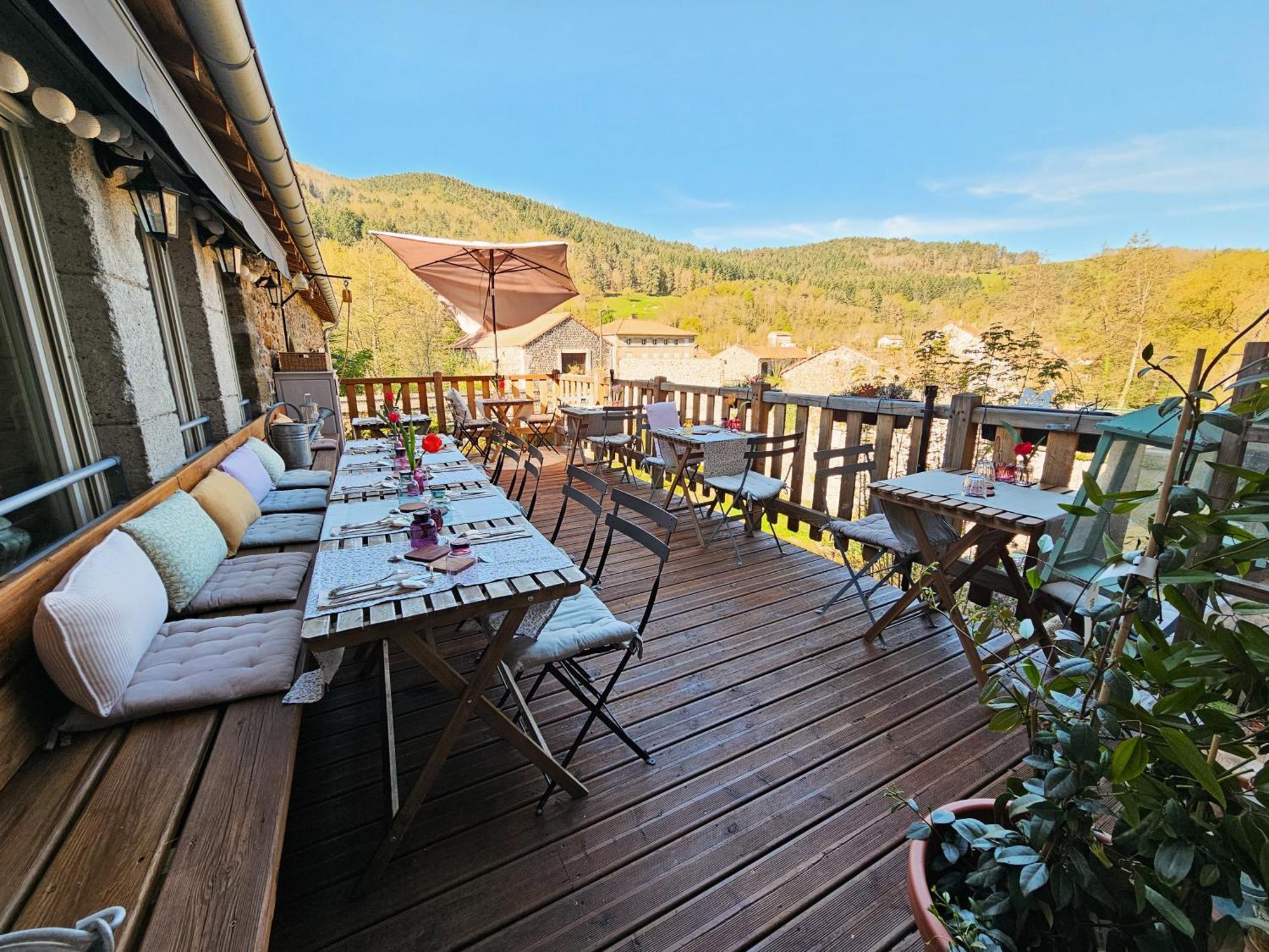 Auberge De Chanteuges Экстерьер фото